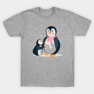 I Love Mom Cute Penguins Mom and Her Child-Mother's Day T-Shirt